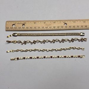 Lot of 4 bracelets.